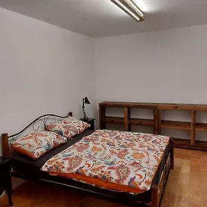  Apartment Coola